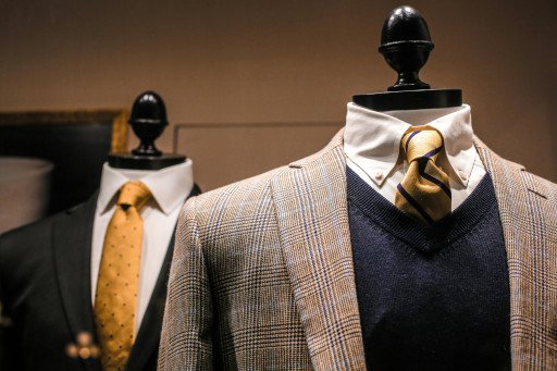 The Ultimate Scandi Style Wardrobe Guide: Achieving Minimalist Elegance